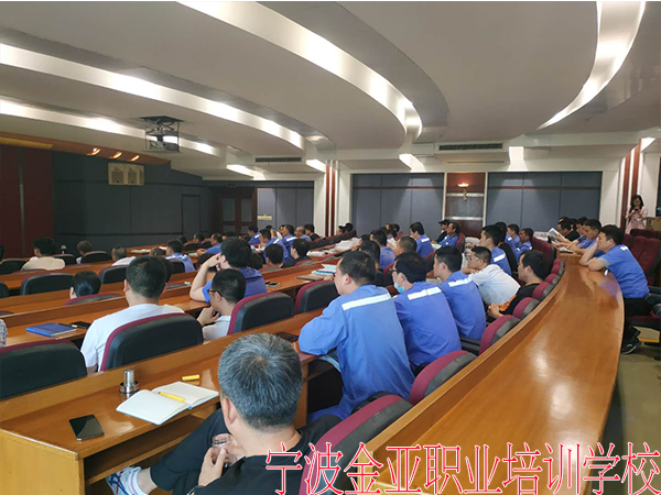 我校新型学徒制线下培训开启了