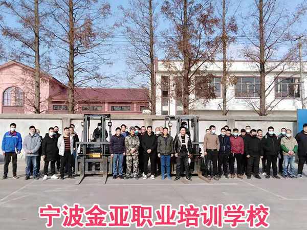 12月份叉车上岗证复习场景